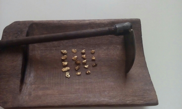 砂金と昔ながらの道具