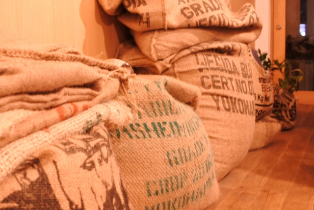 個人輸入したコーヒー豆の袋